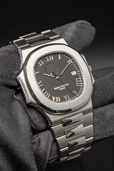 Patek Philippe Nautilus 3710/1A: Power Reserve, Power Watch